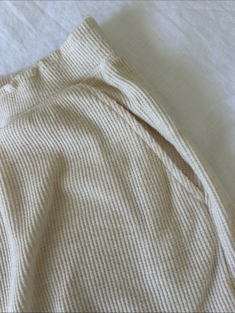 ZSupply Ribbed Button-Front Lounge Shorts - Picture 4 of 5